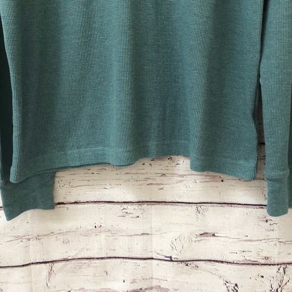 New Old Navy Men's Thermal Tee - Picture 5 of 7